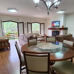 Apto No Centro Turístico Capivari Apartamento
